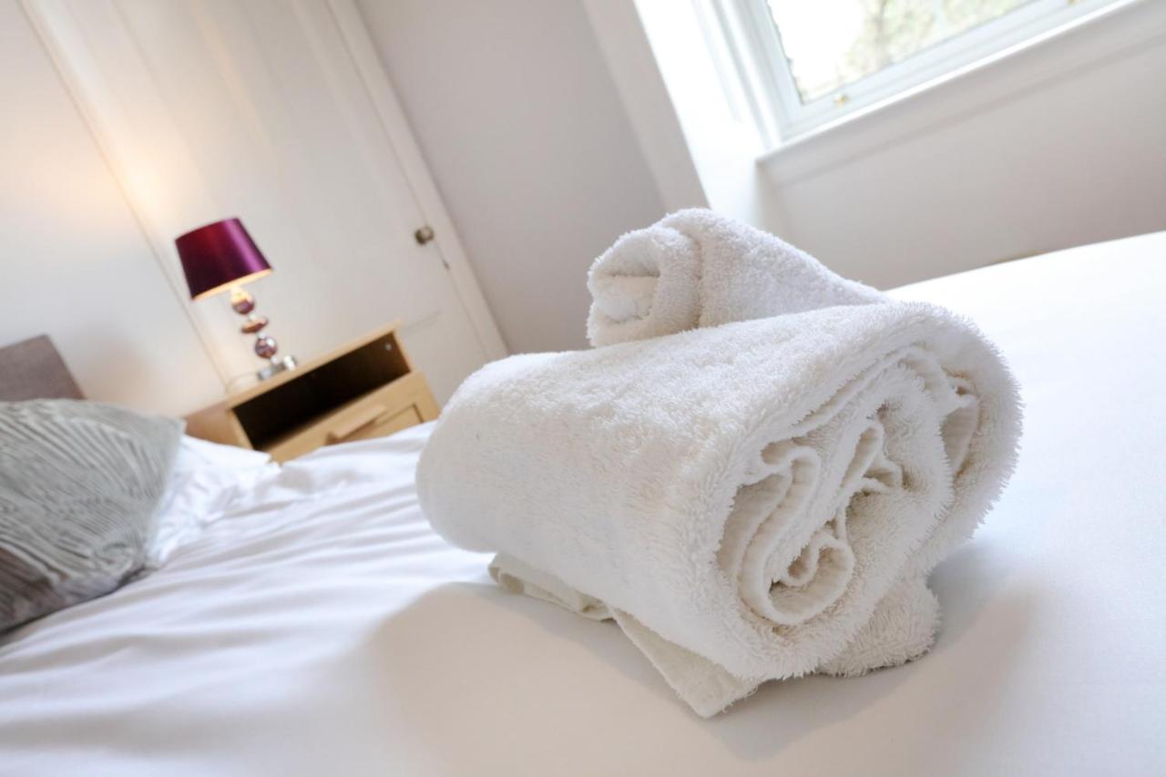 Apartamento Sleeps 6 Free Parking