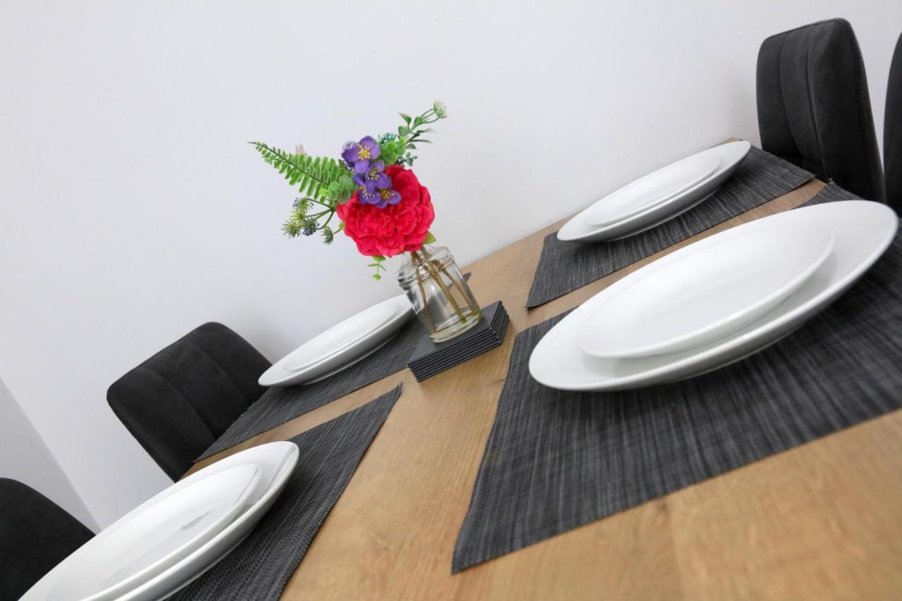 Sleeps 6 Free Parking Apartamento *